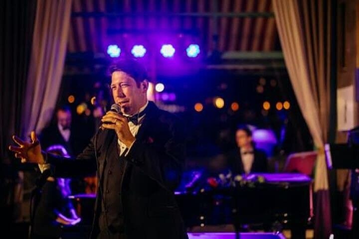 Sinatra Tribute Concert & Dinner at Art Restaurant Mánes — Prague Evening Experience