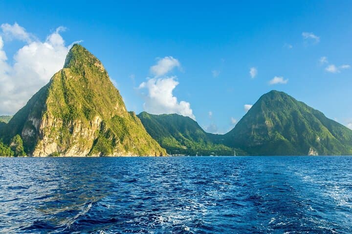 Petite Piton Summit Hike: Challenging Climb in St. Lucia's Pitons photo 5