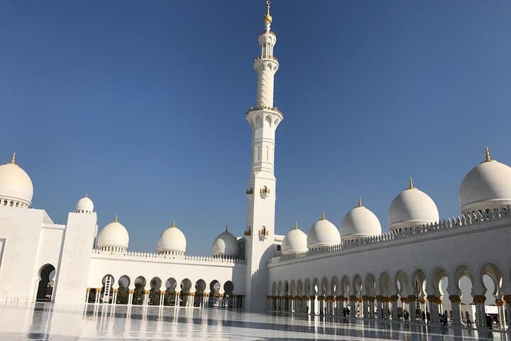 Private Abu Dhabi City Tour: Sheikh Zayed, Corniche & Cultural Highlights photo 6