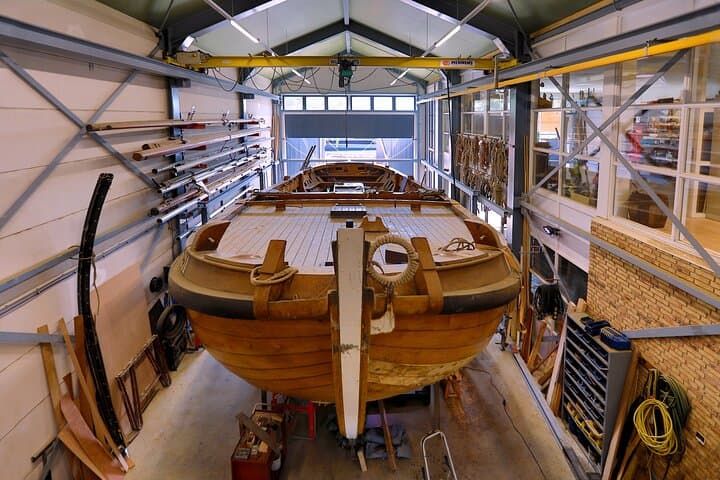 Volendam Half-Day: Cheese, Clogs & Historic Harbor Experience from Amsterdam photo 4
