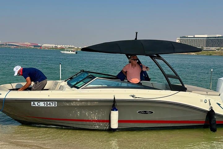 Abu Dhabi Private Sea Ray Boat Tour & Island Escape from Yas Marina photo 1