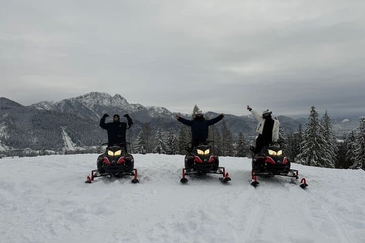 Zakopane Snowmobile Tour from Krakow: 1-Hour Ride & Mountain BBQ photo 6