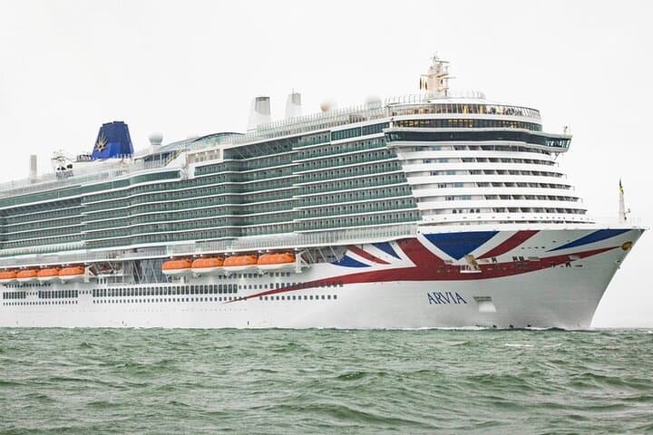 Southampton Port to Heathrow Private Transfer - 90-Min Luxury Shuttle photo 3