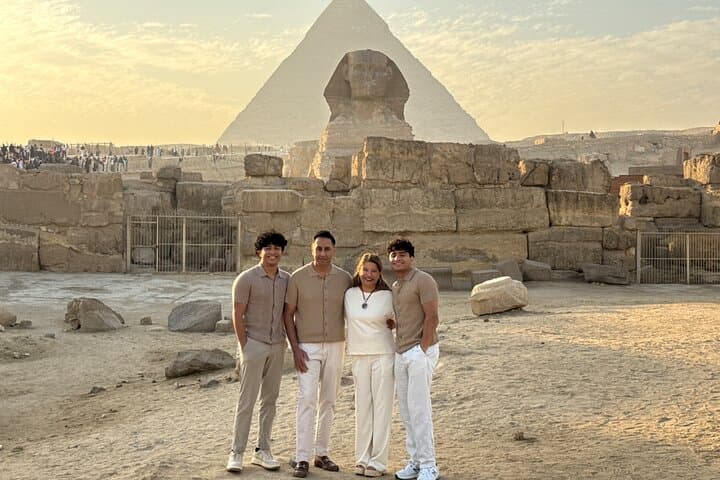 Giza Pyramids & Sphinx Mobile Photoshoot Tour with Expert Guide photo 6