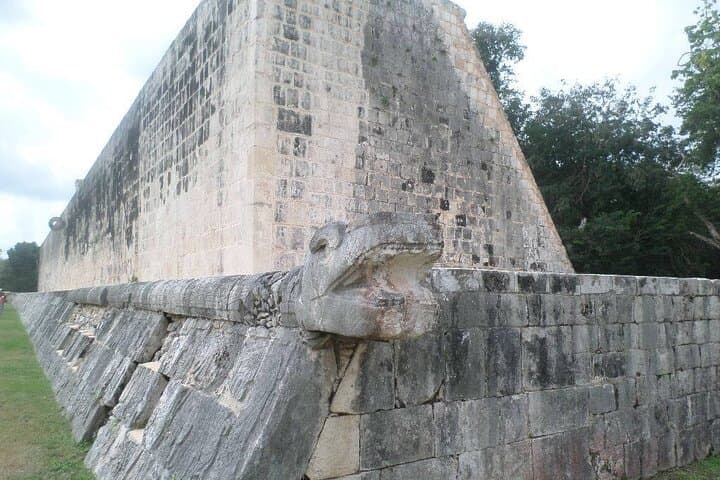 Chichén Itzá, Cenote Chichikán & Valladolid: Full-Day Tour from Tulum photo 3