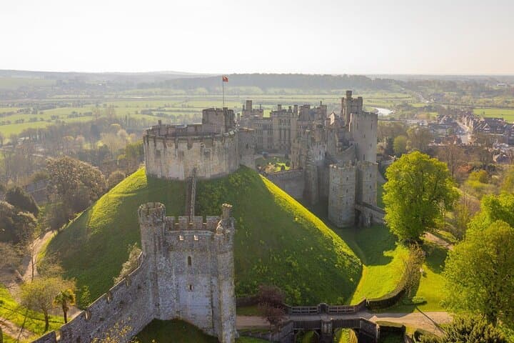 Luxury Customizable Sightseeing: Southampton to Gatwick via Windsor, Winchester & Chawton photo 3
