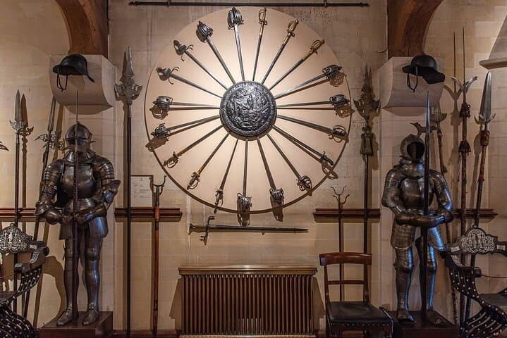 Luxury Customizable Sightseeing: Southampton to Gatwick via Windsor, Winchester & Chawton photo 5