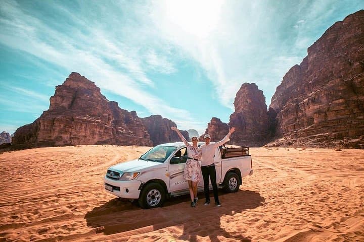 Jeep Tour in Wadi Rum — Red Dunes, Rock Bridges & Bedouin Stories photo 2