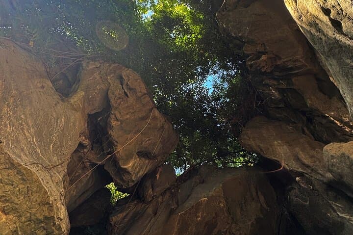 Igutan Cave and Waterfalls Hike with Market Visit in Cebu photo 3