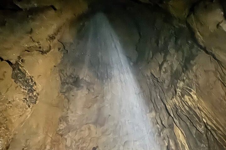 Igutan Cave and Waterfalls Hike with Market Visit in Cebu photo 4