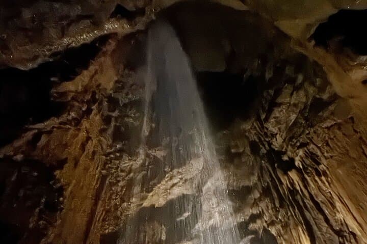 Igutan Cave and Waterfalls Hike with Market Visit in Cebu photo 6
