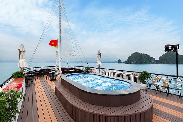 Halong Bay Luxury Day Cruise: 6-Hour Trip to Surprising Cave & Titop Island photo 3