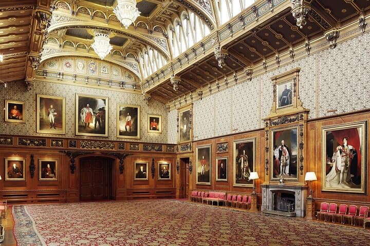Windsor Castle Royal Experience: State Apartments, St George's Chapel & Changing of the Guard photo 6