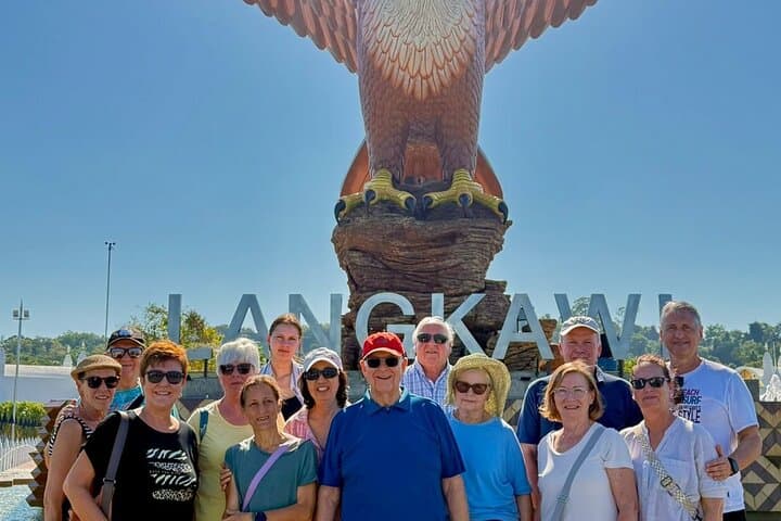 Langkawi Shore Excursion: Cable Car, Sky Bridge & Mangrove Cruise with German Guide