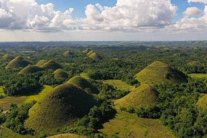 Private Chocolate Hills Tour & Loboc River Cruise — Bohol Day Trip with Buffet Lunch