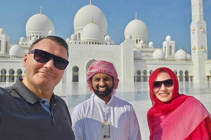 Abu Dhabi Sightseeing: Grand Mosque, Old Souk & Heritage Day Tour photo 2