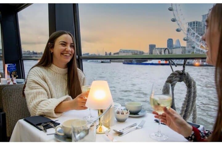 River Cruise to HMS Belfast: London Boat Tour and Museum Ship Experience