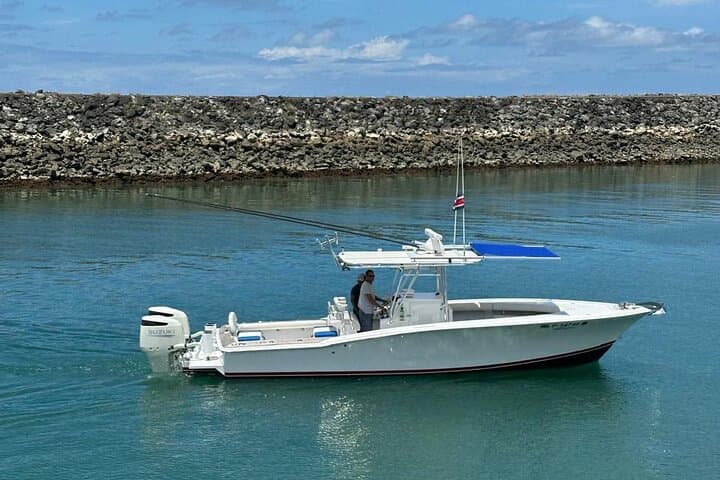 Private Jacó Half-Day Roosterfish Charter — Costa Rica Fishing Adventure