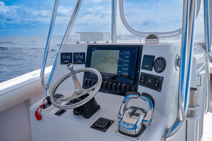 Private Jacó Half-Day Roosterfish Charter — Costa Rica Fishing Adventure photo 5