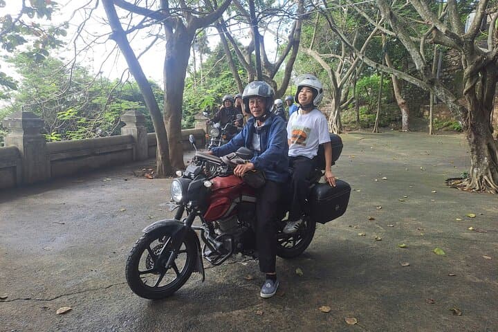 Hai Van Pass Motorcycle Tour: Scenic Hoi An to Hue One-Way Loop photo 3