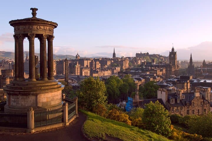 Self-Guided Edinburgh Walking Tour — Explore the Royal Mile & Castle by Mobile App photo 2