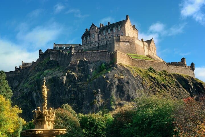 Self-Guided Edinburgh Walking Tour — Explore the Royal Mile & Castle by Mobile App photo 3