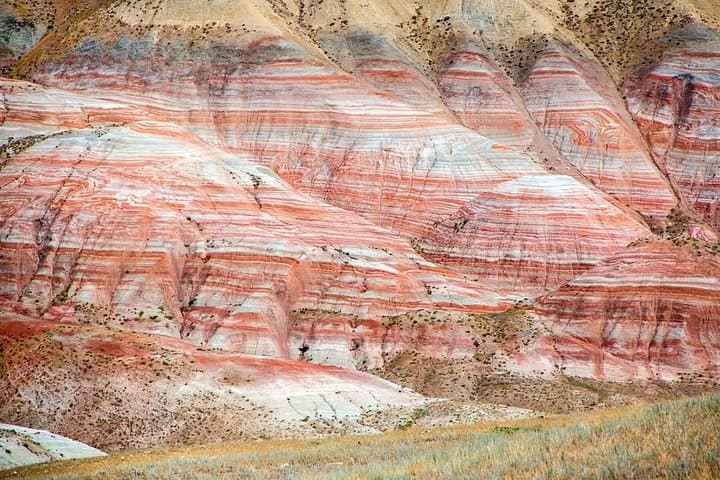 Guba & Khinaliq Day Tour: Candy Cane Mountains, Off‑Road Adventure and Homemade Mountain Lunch photo 3