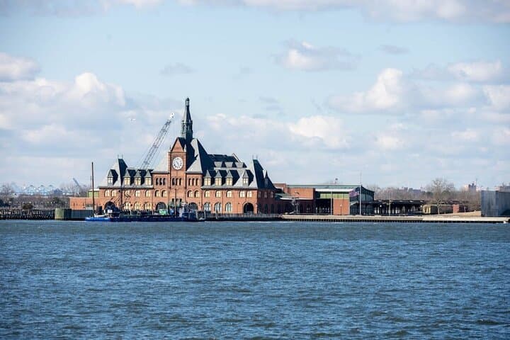 Governors Island Ferry Ticket & Self-Guided App — Forts, Art, and Harbor Views