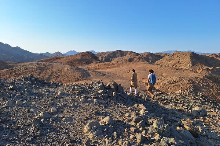 Full-Day Wadi Hike from Marsa Alam: Wadi Shagra & Bedouin Trails photo 4