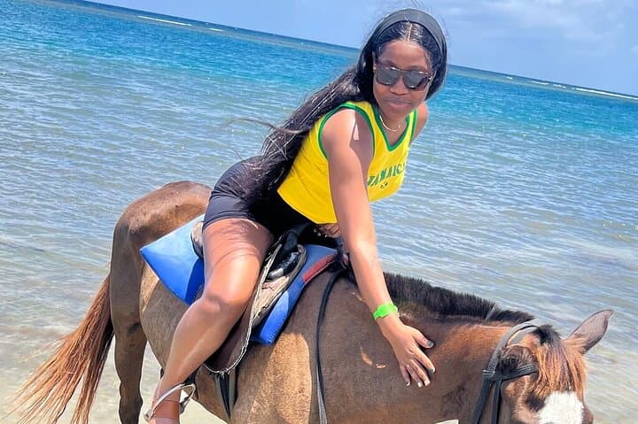 Negril Private Tour: Rick's Cafe Sunset, Horseback Ride & Swim from Montego Bay photo 5