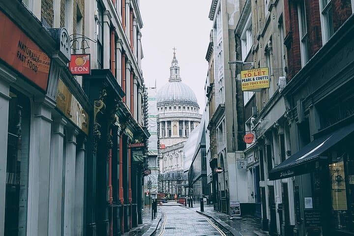 Exploring London's Hidden Gems: Private Secret History Walking Tour