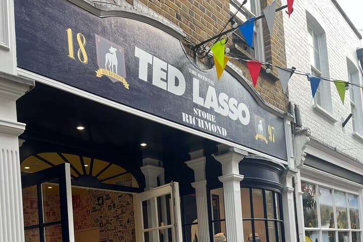 Walk in Ted Lasso’s Steps: Richmond Filming Locations Half-Day Tour from London photo 3