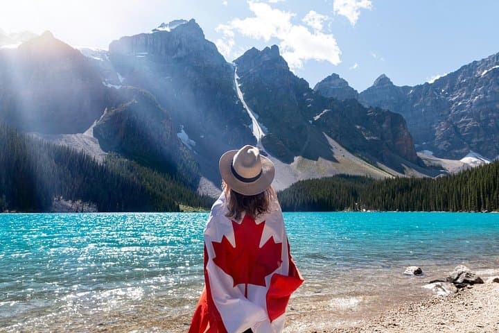 Lake Louise, Moraine & Emerald Lake Shuttle — Full-Day Rockies Tour