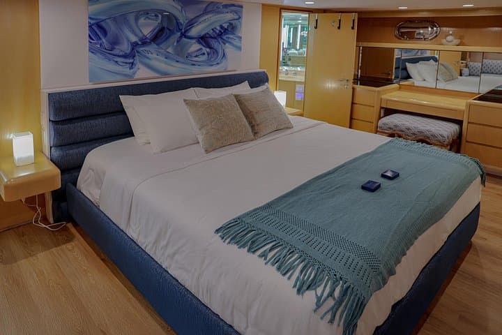 Galaxy Zibó Luxury 7-Day Costa Rica Pacific Cruise photo 5