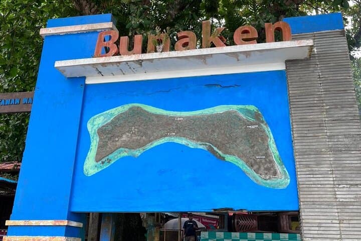 4-Day North Sulawesi Signature Journey: Bunaken, Tangkoko & Minahasa Culture