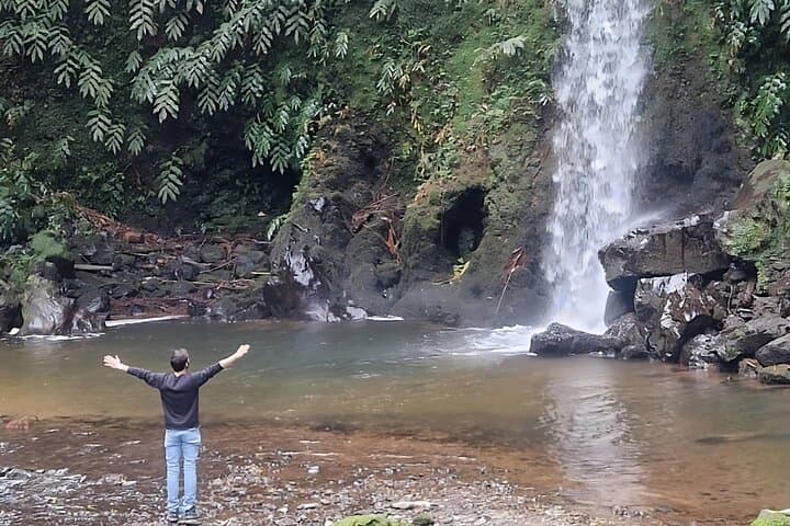 Waterfall Wonders Journey on São Miguel: Full-Day Waterfall Tour with Lunch photo 5
