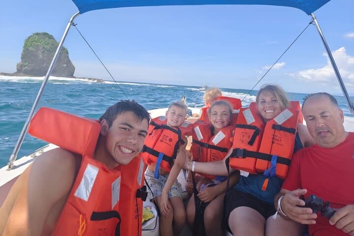 Gulf of Papagayo Private Boat Tour: Snorkel, Fish & Explore the Flamingo Coast photo 3