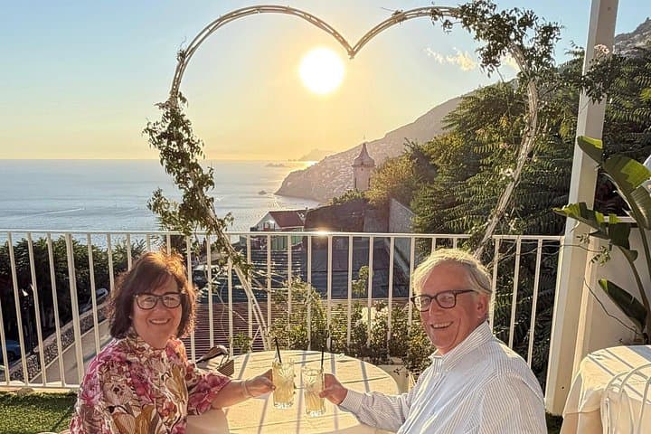 First-Class Amalfi Coast Day Trip: Sorrento, Positano & Amalfi from Naples