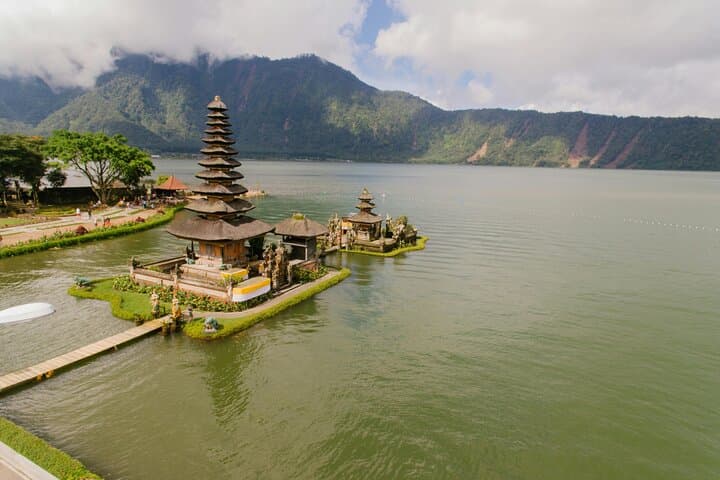 Celukan Bawang Shore Excursion: Ulun Danu, Twin Lakes & Banyumala Waterfall (5–6 hr) photo 6