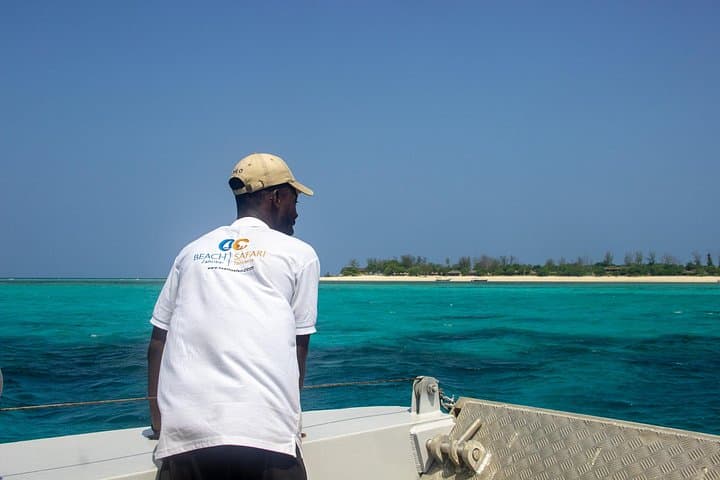 Stone Town to Bawe: Scenic Coastal Cruise, Snorkel & Sandbank BBQ photo 4