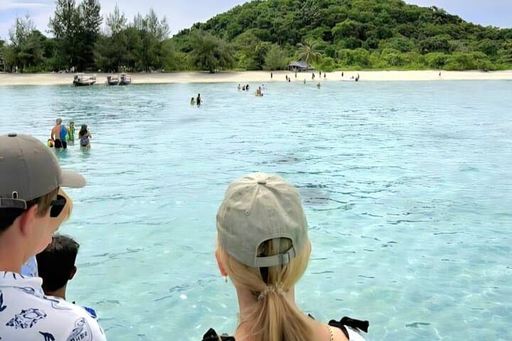 Koh Samui Pig Island & Koh Tan Longtail Snorkel Trip photo 2