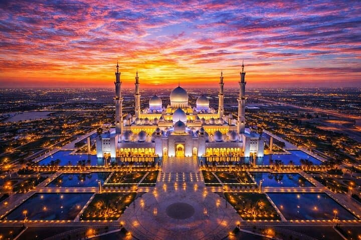 Inside Sheikh Zayed Grand Mosque: Private Abu Dhabi Tour of Domes, Chandeliers & Reflective Pools photo 1