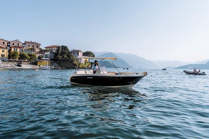 Lake Como Speedboat to Bellagio: Private 3‑Hour Prosecco Cruise photo 2