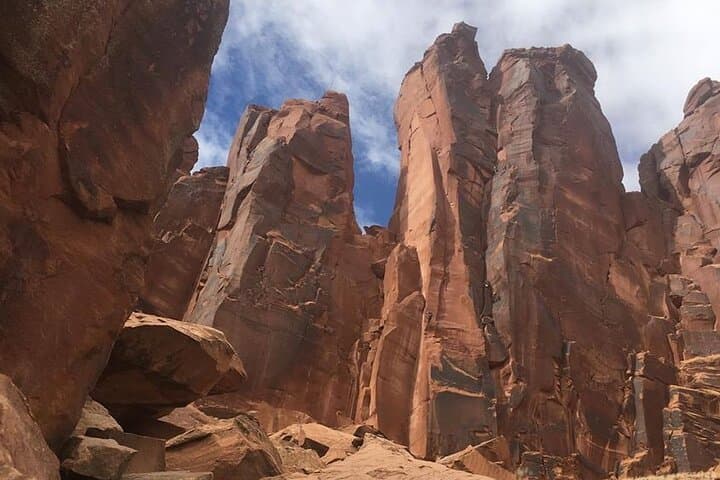 Indian Creek Crack Climbing: A Guided Day on Utah’s Sandstone Splitters photo 2