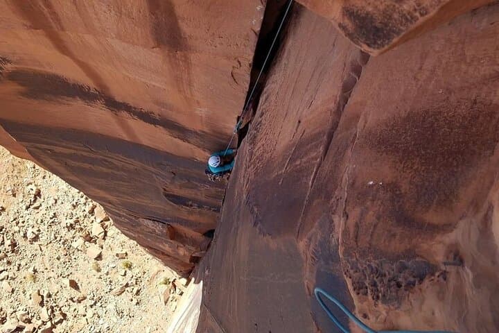 Indian Creek Crack Climbing: A Guided Day on Utah’s Sandstone Splitters photo 6