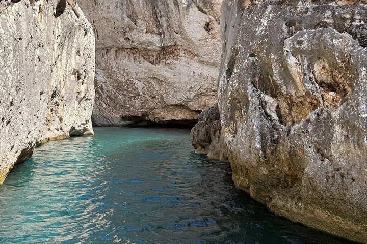 Karaburun Grama Bay & Hidden Blue Cave Speedboat Tour from Vlore photo 3