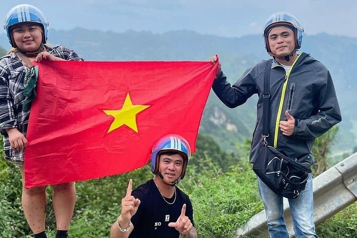 8-Day Northern Vietnam Trek & Cultural Journey — Sapa, Ha Giang, Ban Gioc, Ba Be