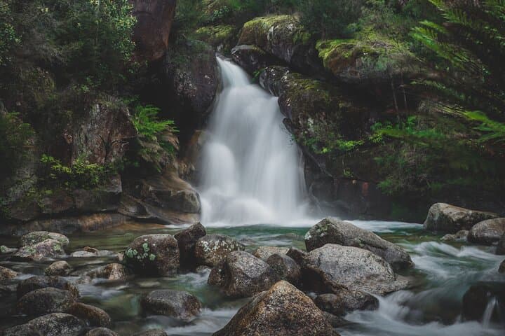 Hike Mount Buffalo: Waterfalls, Granite Cliffs & Alpine Views photo 5