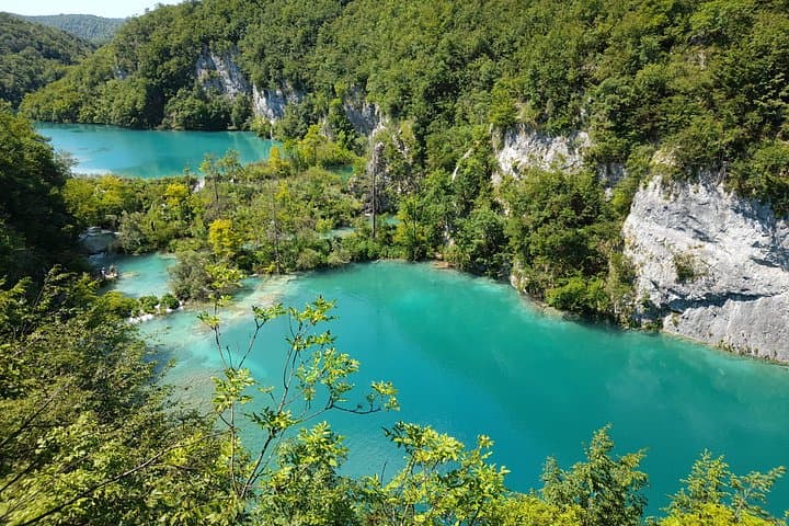 Zagreb to Zadar Day Transfer with Plitvice Lakes Visit — How to Plan the Perfect Stop photo 2