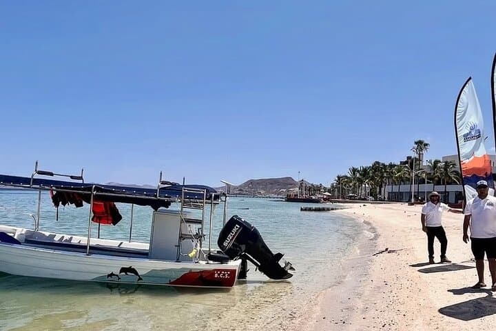 La Paz Adventures: Snorkel Isla Espíritu Santo, Sea Lions & Desert 4x4 photo 4